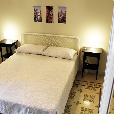 Casa Verdi, Confortevole Bilocale In Centro, 1° P Leilighet Bagheria Eksteriør bilde